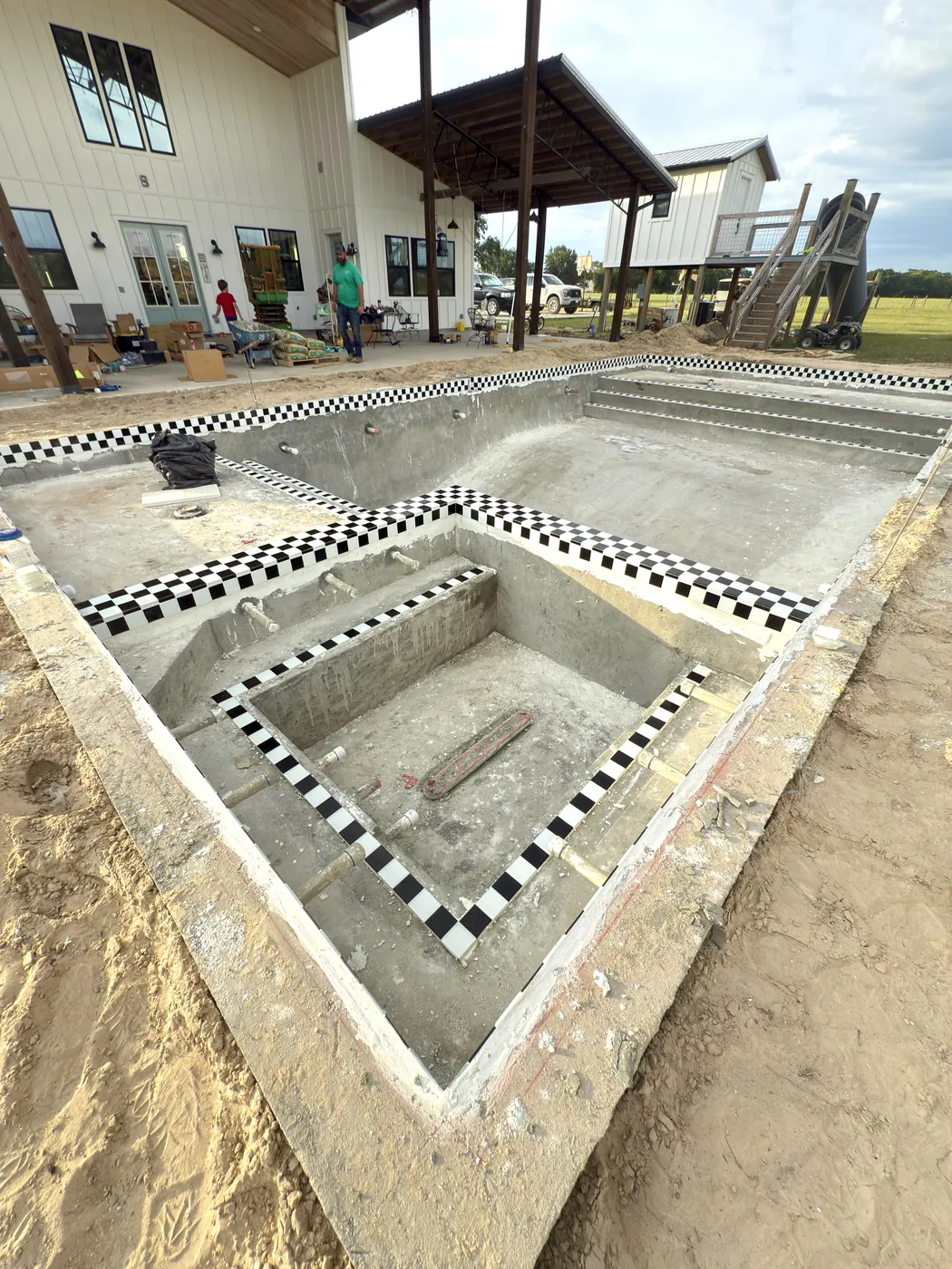 Checkerboard tile